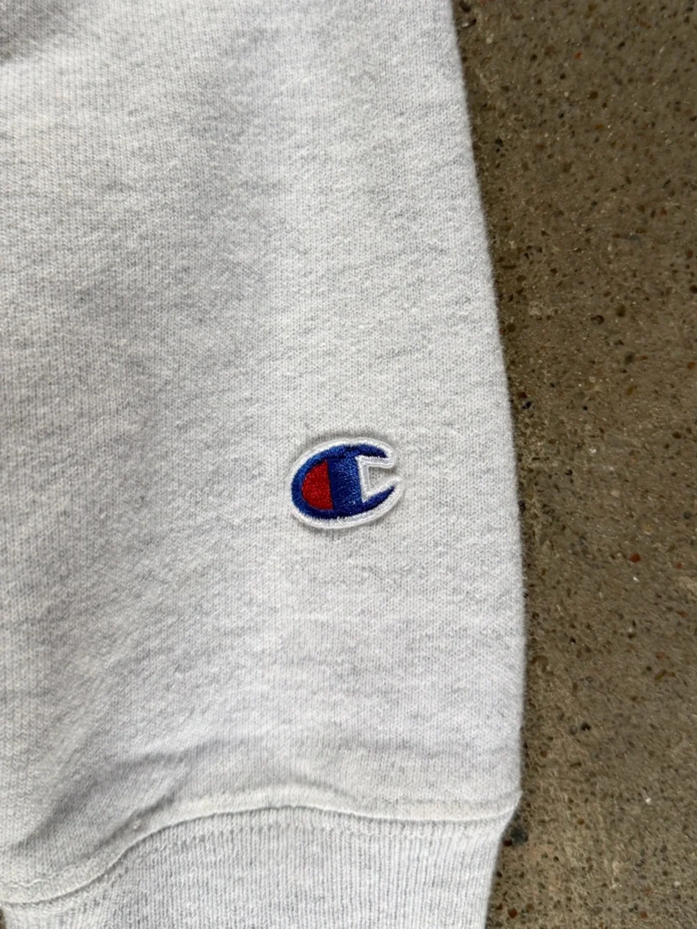 Champion Reverse Weave New Orleans Crewneck in Grey Size Large Vintage - Flawed - Picture 4 of 10